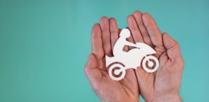 Est-ce qu'une assurance moto en ligne est moins chère ?